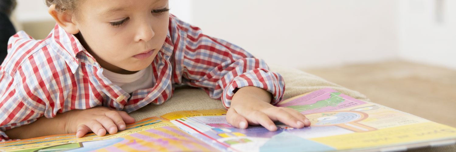 encourage-preschoolers-love-reading