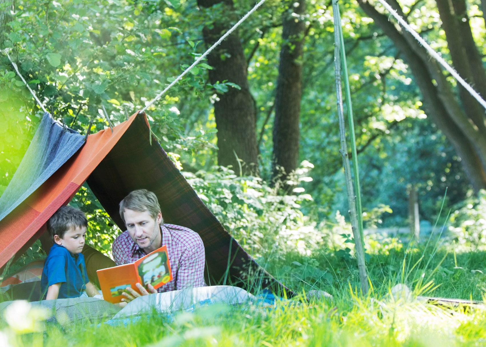 Easy Ways To Get Outside and Read This Summer